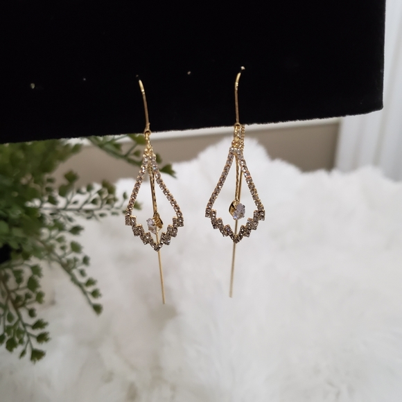 Jewelry - Earrings